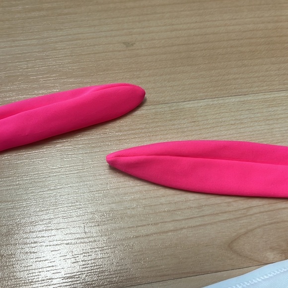 SM Victoria’s Secret sequin neon pink string bikini triangle halter two piece, - Picture 12 of 12